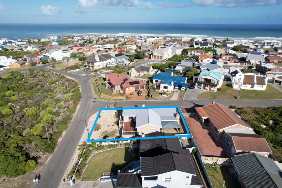 3 Bedroom Property for Sale in Struisbaai Western Cape